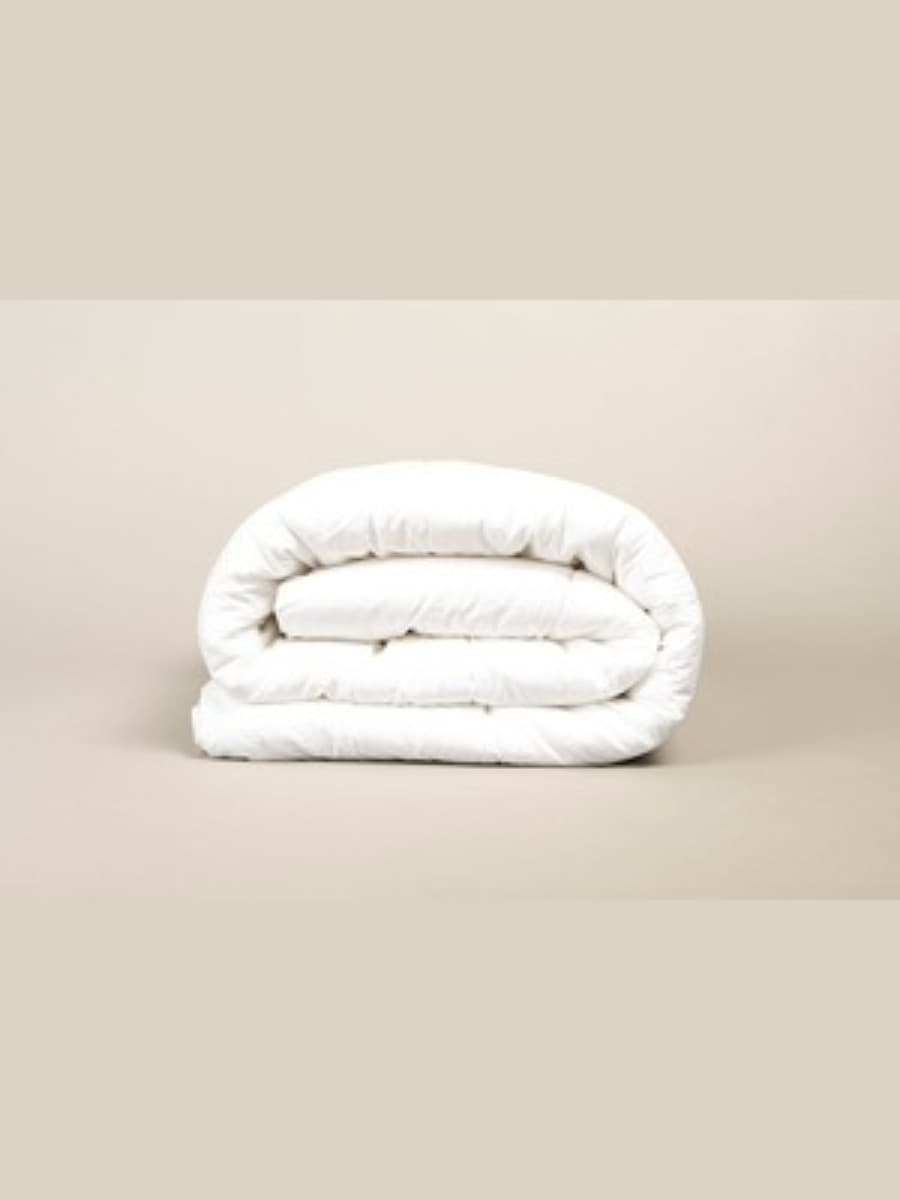 Korean  Comforter A Grade 6