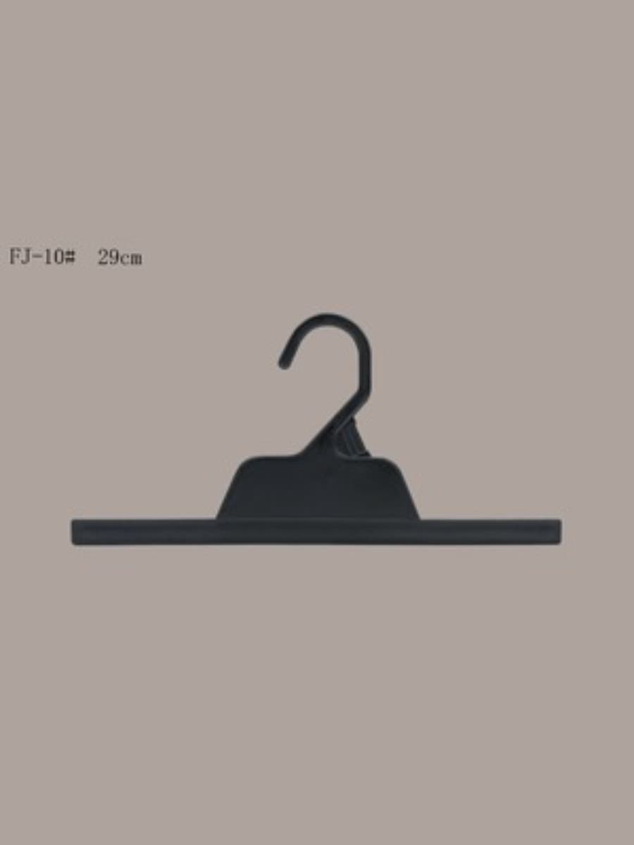29cm black plastic pinch hanger